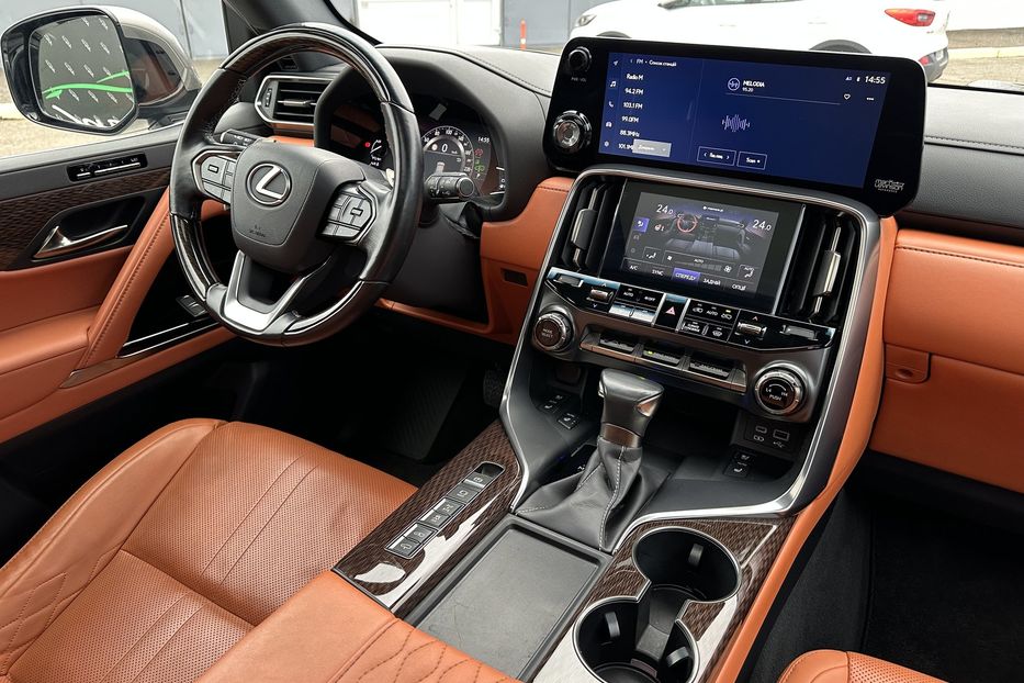 Продам Lexus LX 570 LX600 AWD LUXURY 2023 года в Киеве