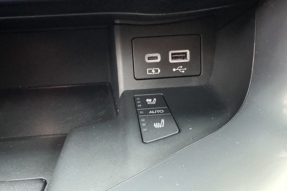 Продам Lexus LX 570 LX600 AWD LUXURY 2023 года в Киеве