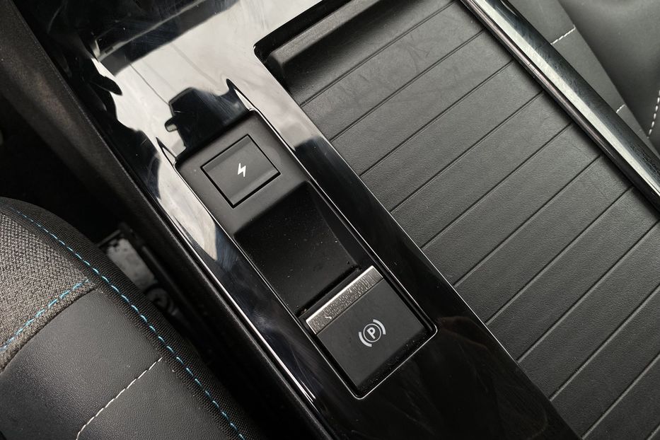 Продам Citroen C4 electro 2021 года в Луцке