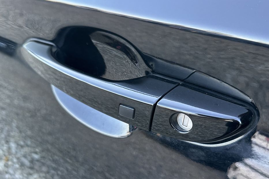 Продам Hyundai Kona 64кВт Проекція Підігрів сидінь 2022 года в Львове