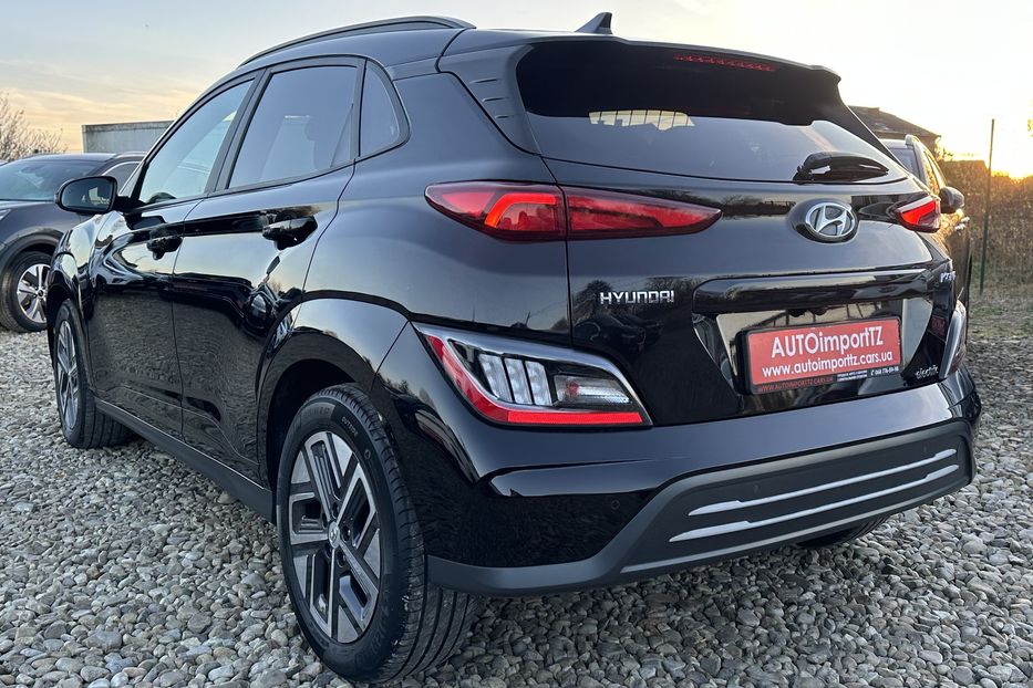 Продам Hyundai Kona 64кВт Проекція Підігрів сидінь 2022 года в Львове