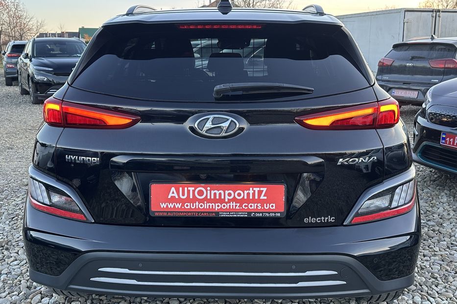 Продам Hyundai Kona 64кВт Проекція Підігрів сидінь 2022 года в Львове