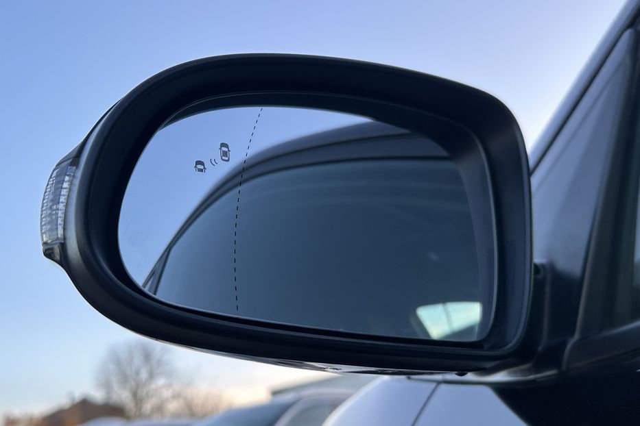 Продам Hyundai Kona 64кВт Проекція Підігрів сидінь 2022 года в Львове