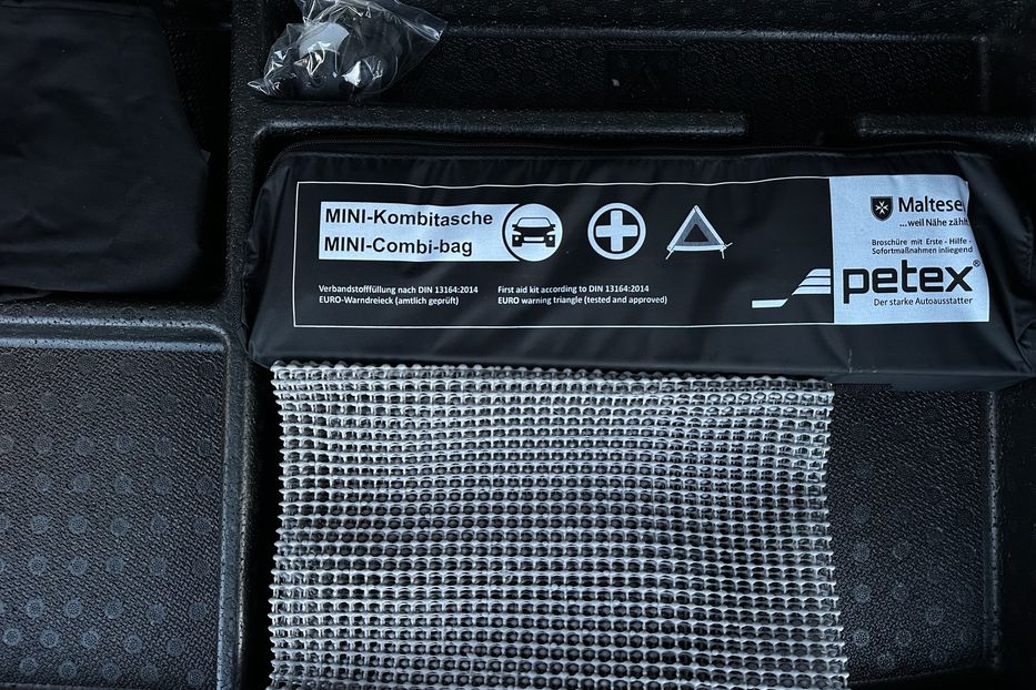 Продам Hyundai Kona 64кВт Проекція Підігрів сидінь 2022 года в Львове