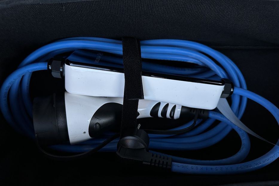 Продам Hyundai Kona 64кВт Проекція Підігрів сидінь 2022 года в Львове