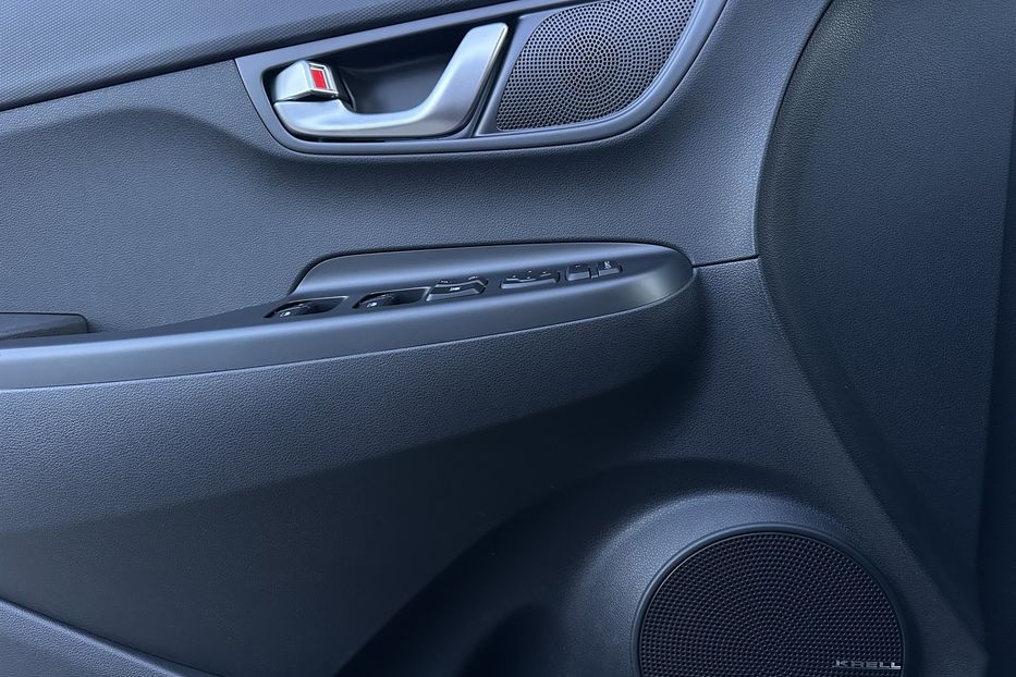 Продам Hyundai Kona 64кВт Проекція Підігрів сидінь 2022 года в Львове