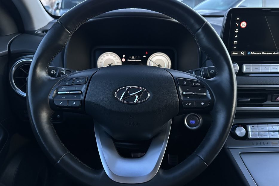 Продам Hyundai Kona 64кВт Проекція Підігрів сидінь 2022 года в Львове