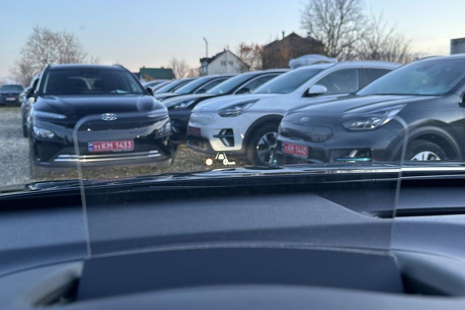 Продам Hyundai Kona 64кВт Проекція Підігрів сидінь 2022 года в Львове