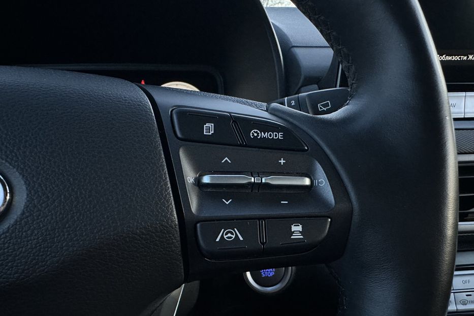 Продам Hyundai Kona 64кВт Проекція Підігрів сидінь 2022 года в Львове