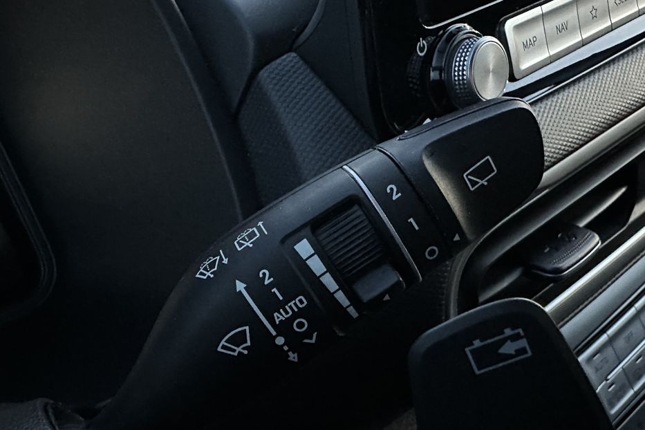 Продам Hyundai Kona 64кВт Проекція Підігрів сидінь 2022 года в Львове