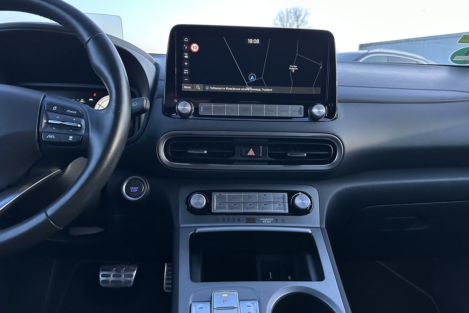 Продам Hyundai Kona 64кВт Проекція Підігрів сидінь 2022 года в Львове