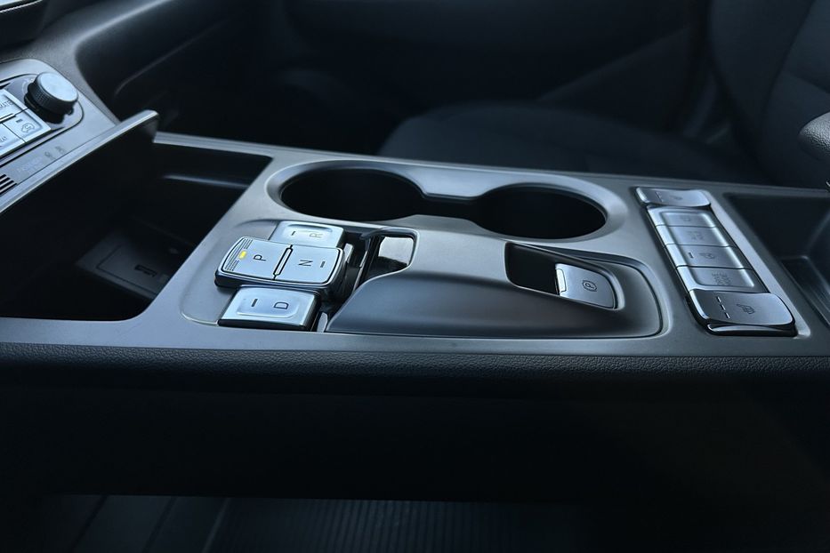 Продам Hyundai Kona 64кВт Проекція Підігрів сидінь 2022 года в Львове