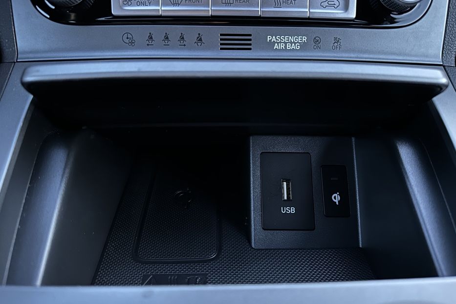 Продам Hyundai Kona 64кВт Проекція Підігрів сидінь 2022 года в Львове