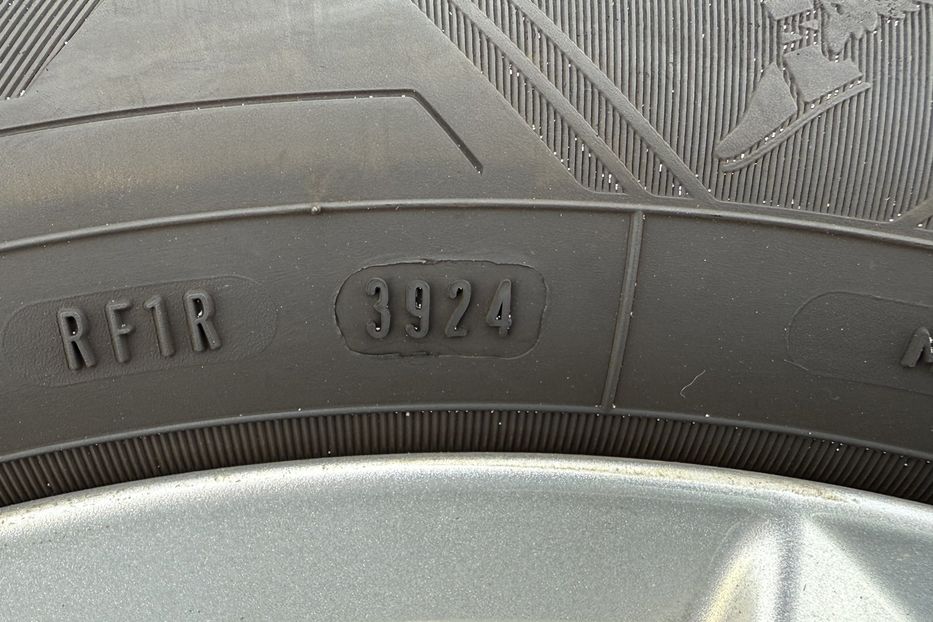 Продам Hyundai Kona 64кВт Проекція Підігрів сидінь 2022 года в Львове