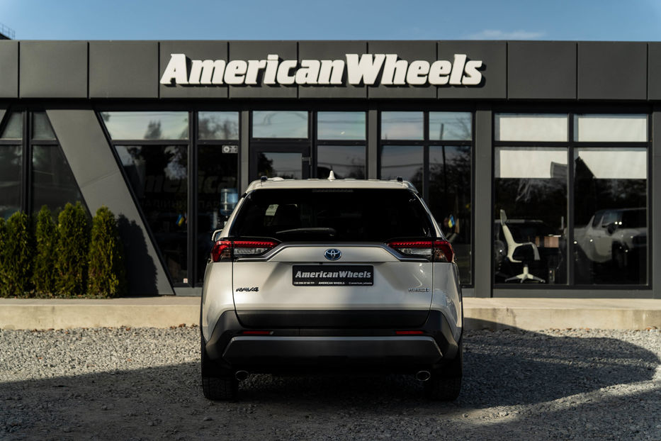 Продам Toyota Rav 4 Hybrid 2020 года в Черновцах