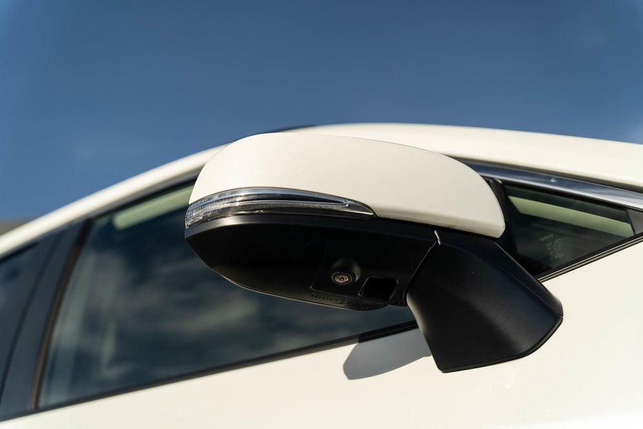 Продам Toyota Rav 4 Hybrid 2020 года в Черновцах