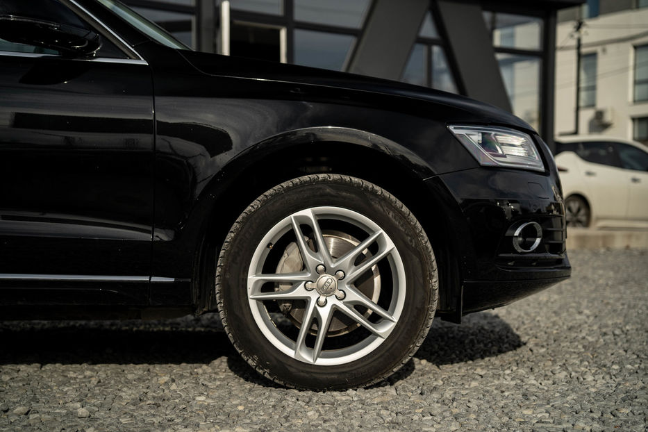 Продам Audi Q5 Premium Plus 2016 года в Черновцах