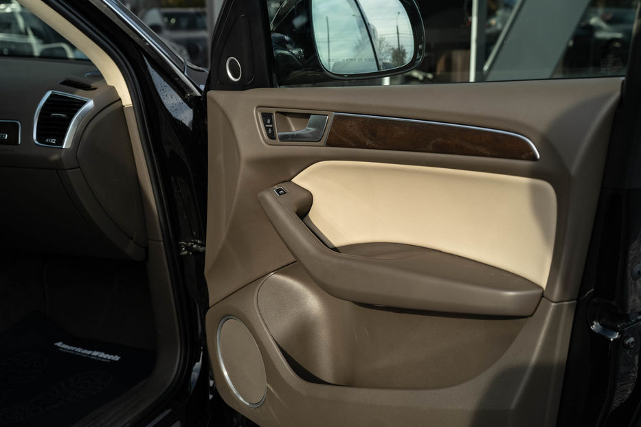 Продам Audi Q5 Premium Plus 2016 года в Черновцах