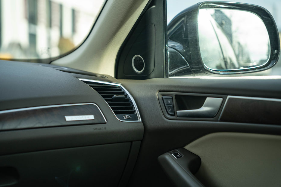 Продам Audi Q5 Premium Plus 2016 года в Черновцах