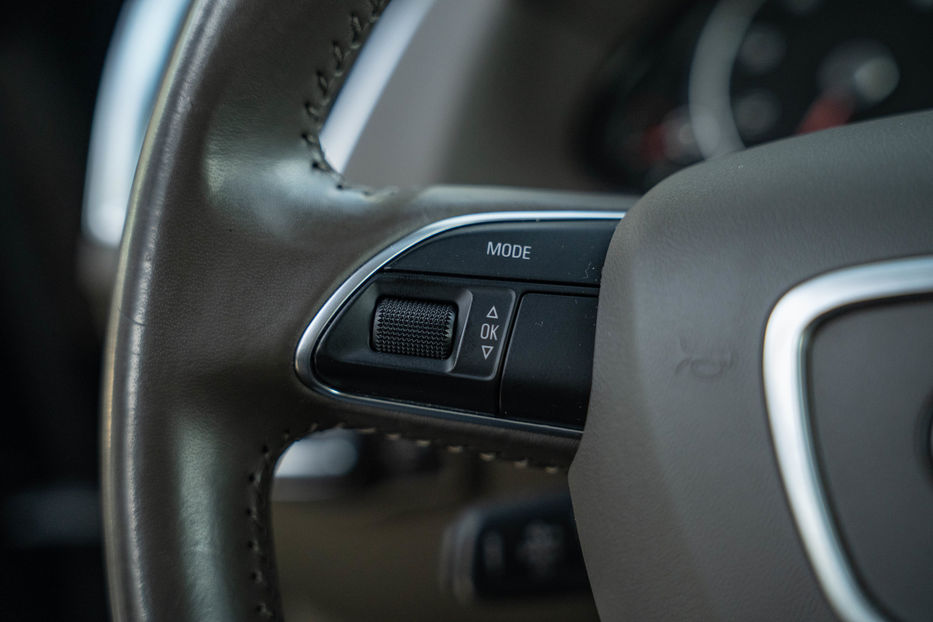 Продам Audi Q5 Premium Plus 2016 года в Черновцах