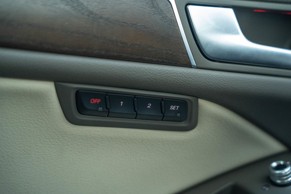 Продам Audi Q5 Premium Plus 2016 года в Черновцах