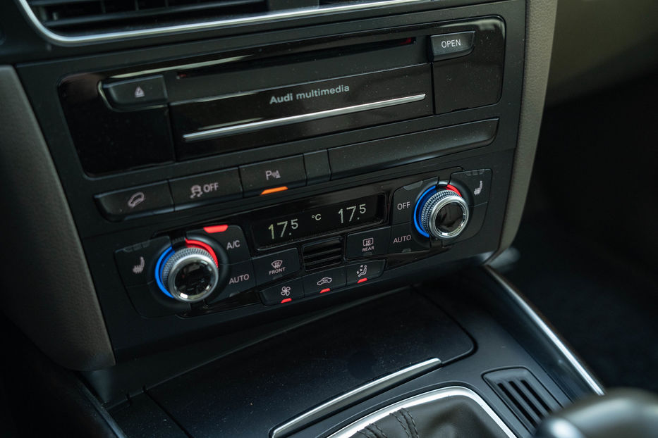 Продам Audi Q5 Premium Plus 2016 года в Черновцах