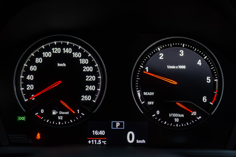 Продам BMW X1 M18d Xdrive 2022 года в Киеве