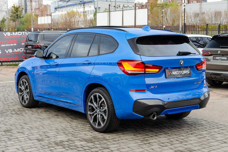 Продам BMW X1 M18d Xdrive 2022 года в Киеве