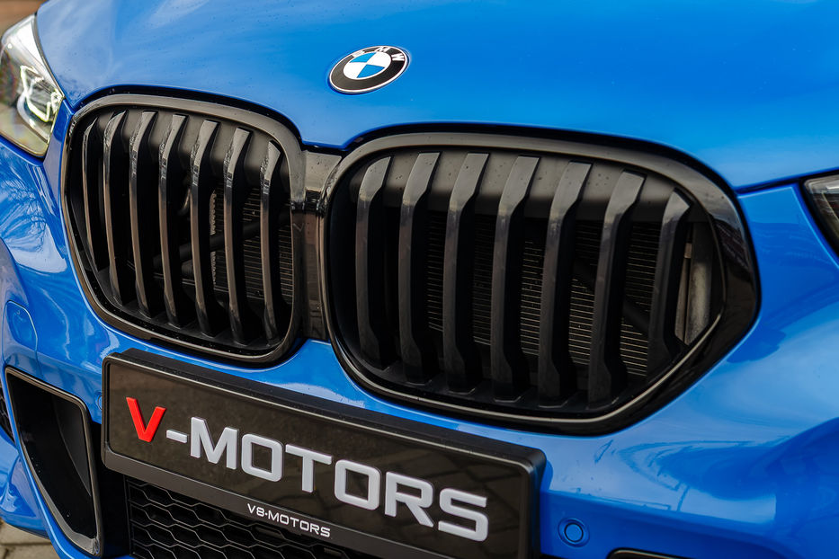 Продам BMW X1 M18d Xdrive 2022 года в Киеве