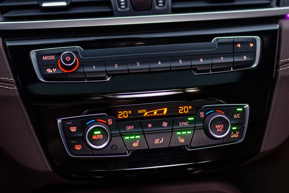 Продам BMW X1 M18d Xdrive 2022 года в Киеве