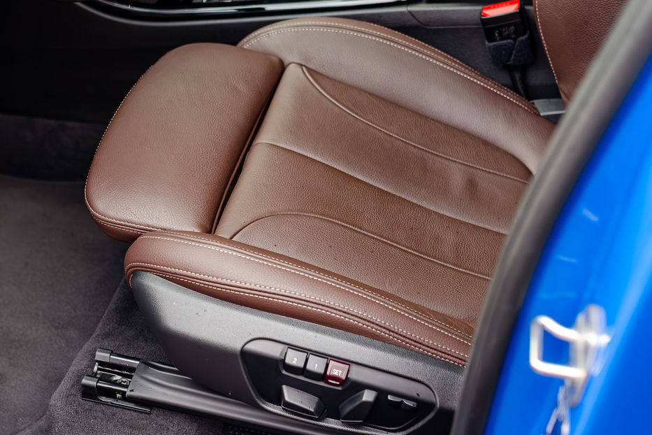 Продам BMW X1 M18d Xdrive 2022 года в Киеве