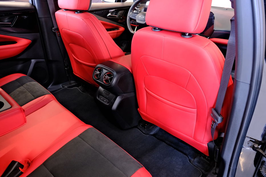 Продам Chevrolet Blazer EV RS 2023 года в Одессе