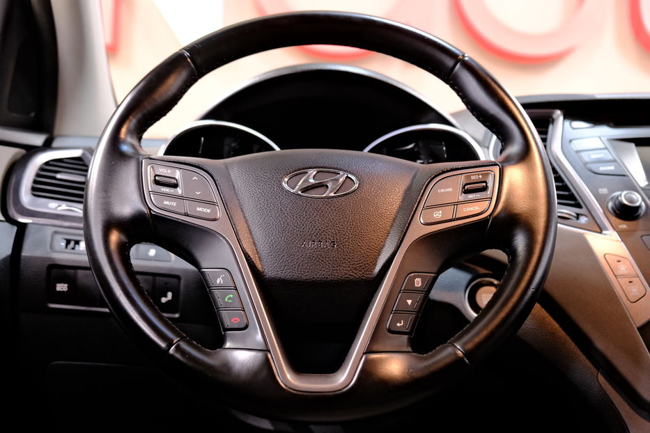 Продам Hyundai Santa FE 2014 года в Одессе