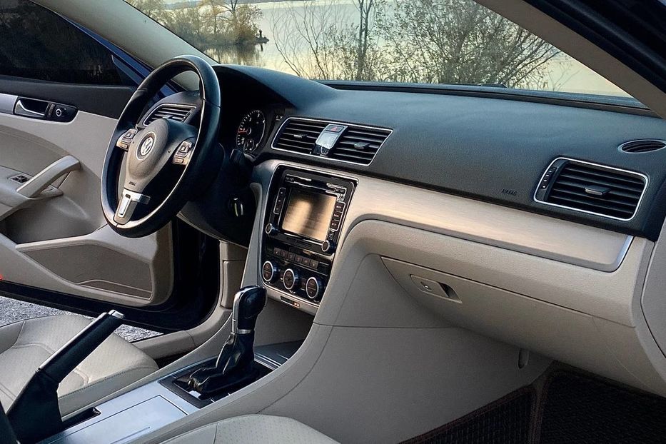 Продам Volkswagen Passat B7 2012 года в Днепре