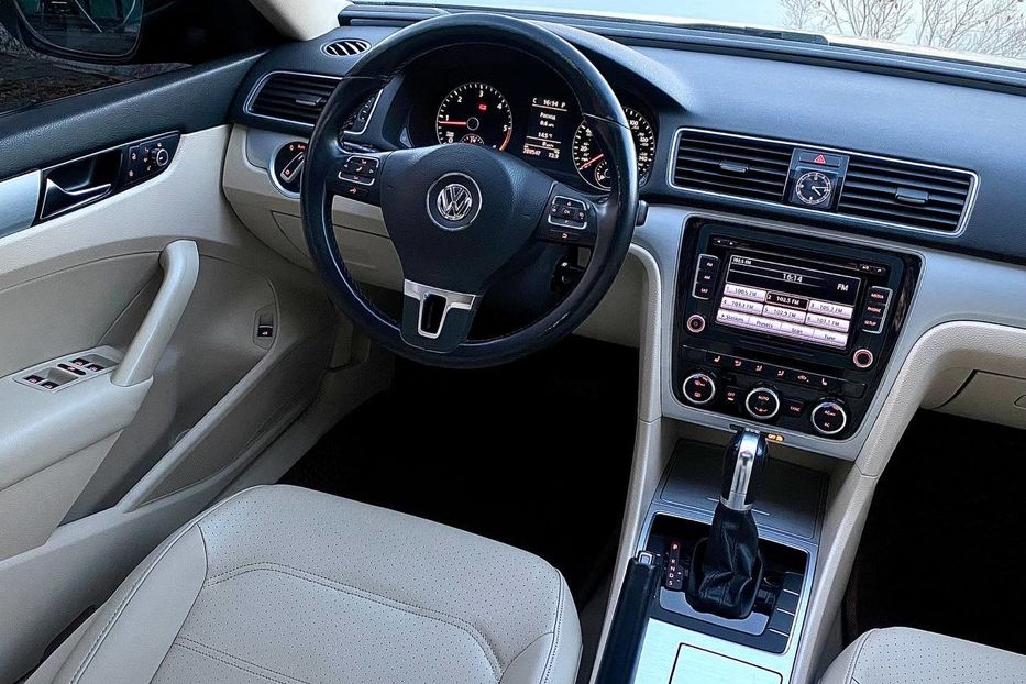 Продам Volkswagen Passat B7 2012 года в Днепре