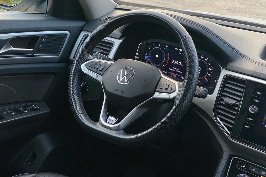 Продам Volkswagen Atlas 2022 года в Днепре