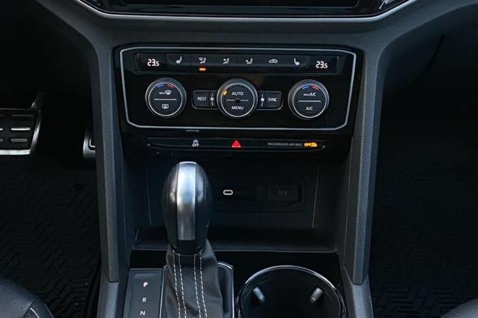 Продам Volkswagen Atlas 2022 года в Днепре