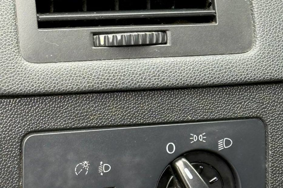 Продам Skoda Fabia 2004 года в Днепре