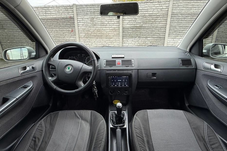 Продам Skoda Fabia 2004 года в Днепре