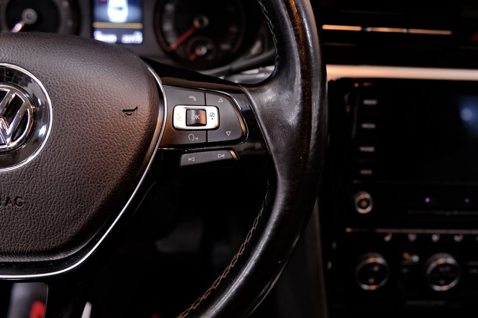 Продам Volkswagen Passat B8 2020 года в Одессе