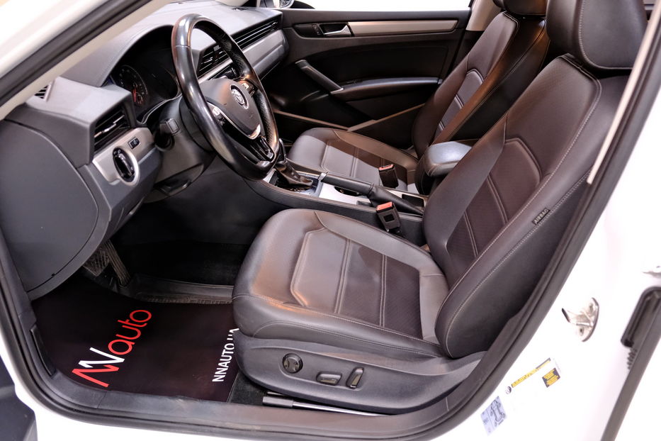 Продам Volkswagen Passat B8 2020 года в Одессе