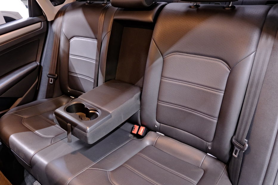 Продам Volkswagen Passat B8 2020 года в Одессе