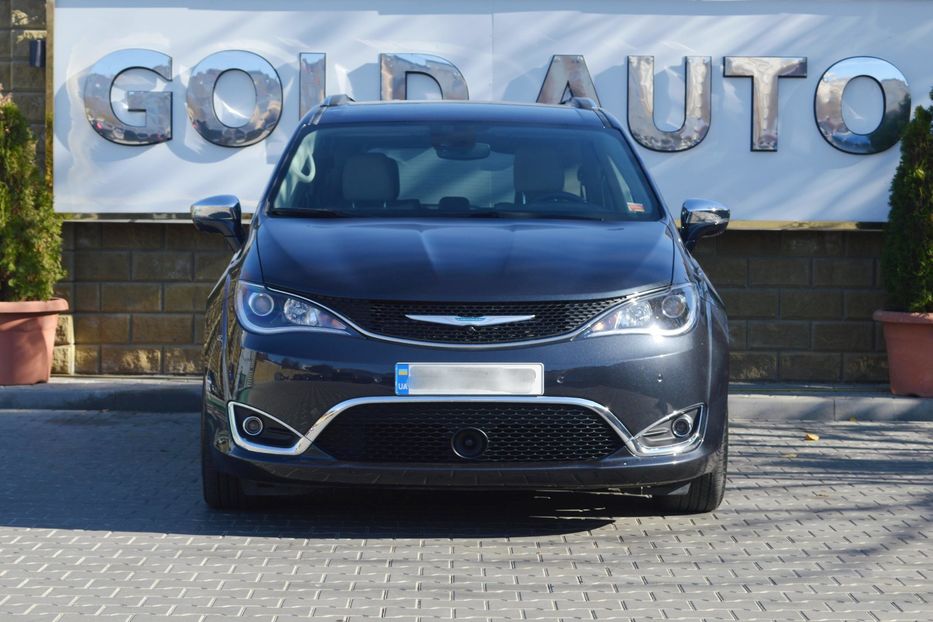 Продам Chrysler Pacifica Hybrid Limited 2019 года в Одессе