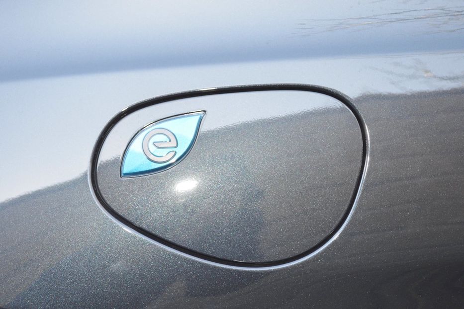 Продам Chrysler Pacifica Hybrid Limited 2019 года в Одессе