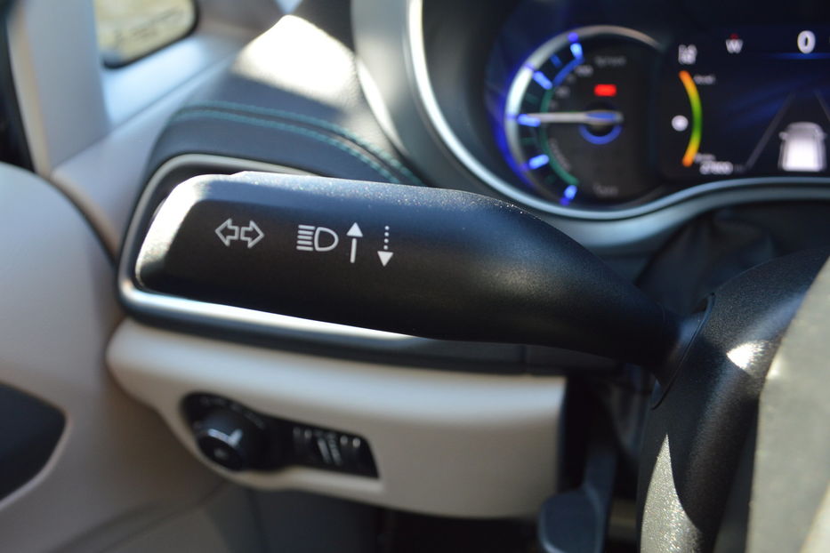 Продам Chrysler Pacifica Hybrid Limited 2019 года в Одессе