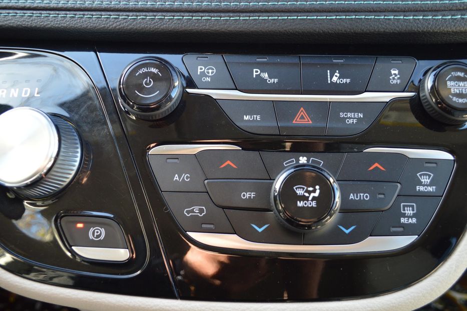 Продам Chrysler Pacifica Hybrid Limited 2019 года в Одессе