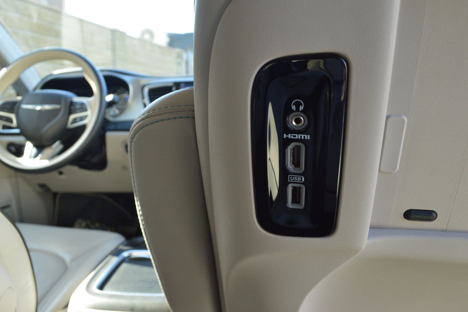 Продам Chrysler Pacifica Hybrid Limited 2019 года в Одессе