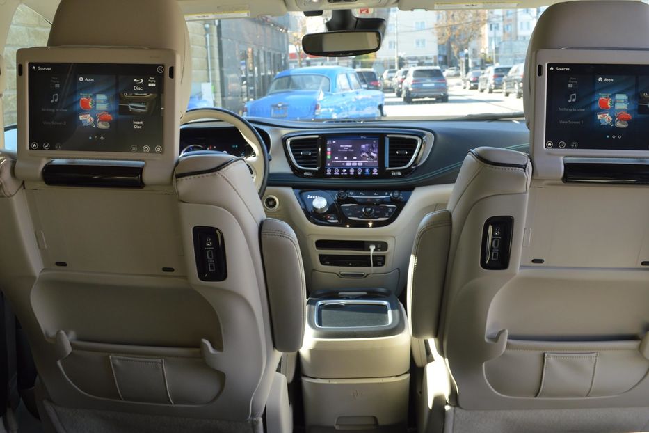 Продам Chrysler Pacifica Hybrid Limited 2019 года в Одессе