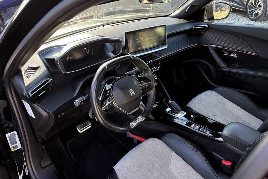 Продам Peugeot 2008 GT EV 50 KW авто у Львові  2021 года в Львове