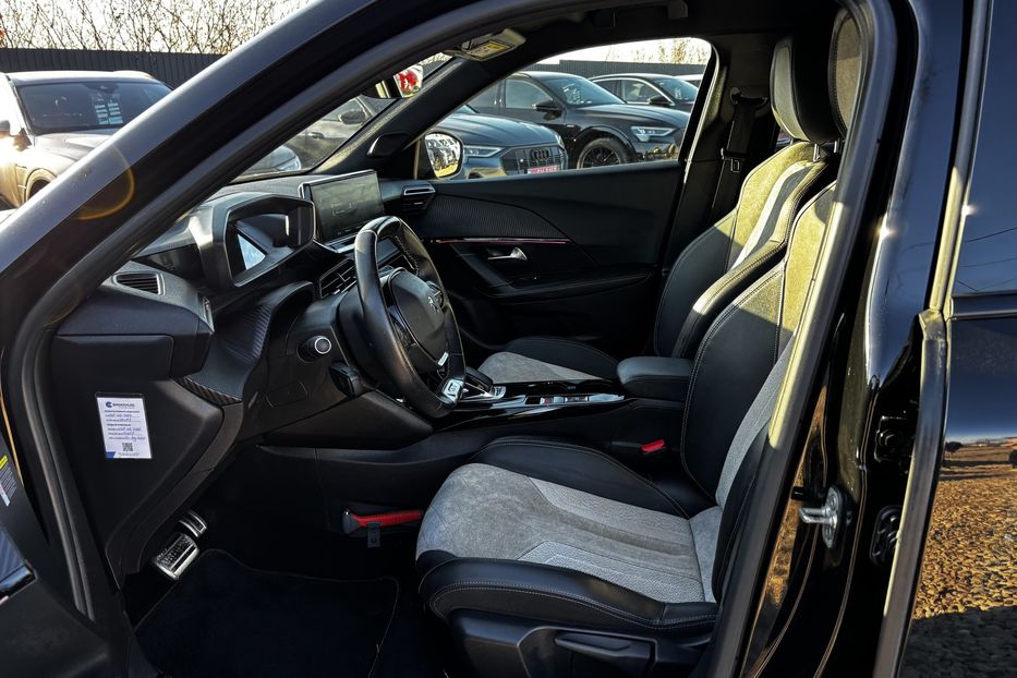 Продам Peugeot 2008 GT EV 50 KW авто у Львові  2021 года в Львове